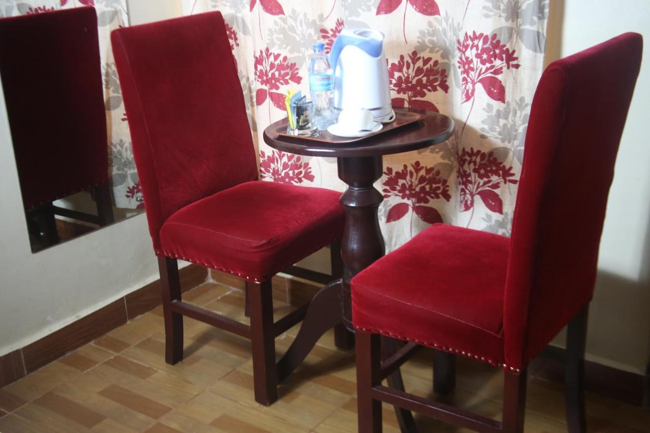 Kays Lodge Dar es Salaam Eksteriør billede