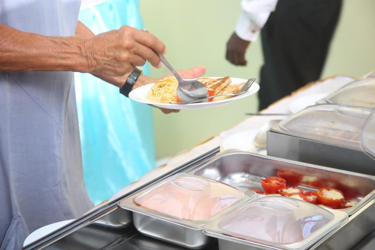 Kays Lodge Dar es Salaam Eksteriør billede