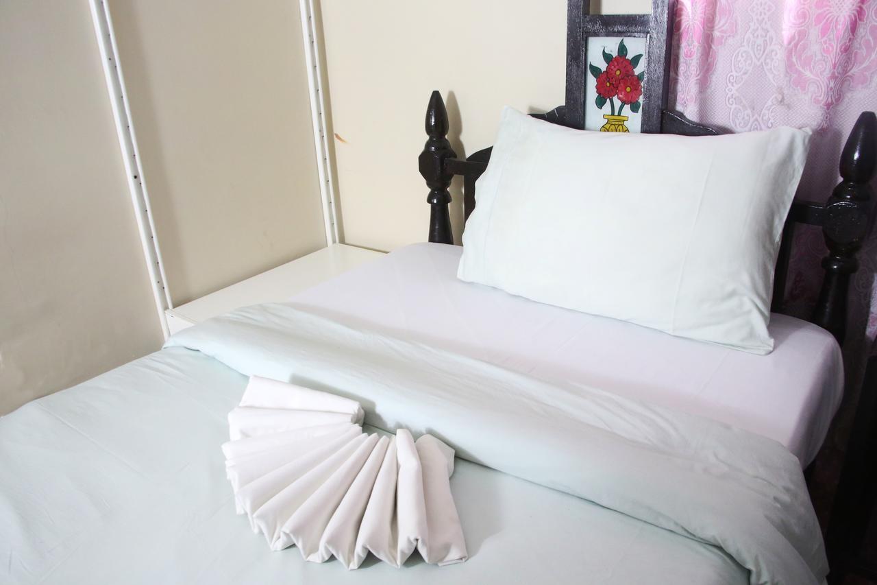 Kays Lodge Dar es Salaam Eksteriør billede