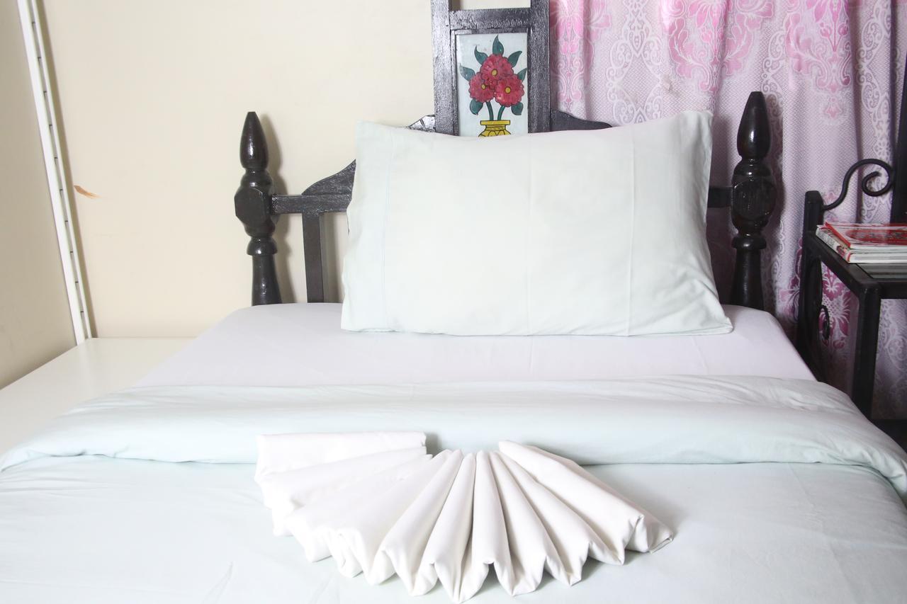 Kays Lodge Dar es Salaam Eksteriør billede