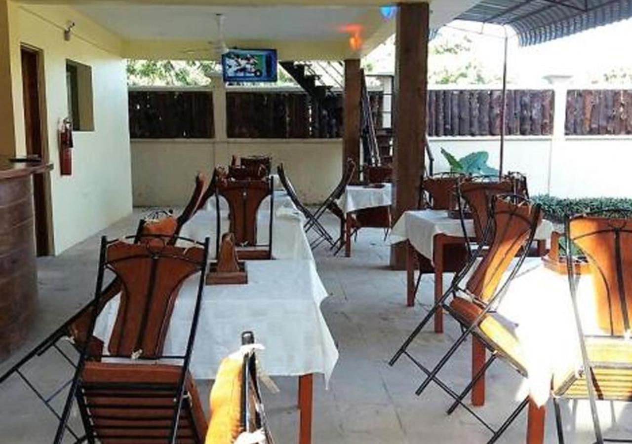 Kays Lodge Dar es Salaam Eksteriør billede